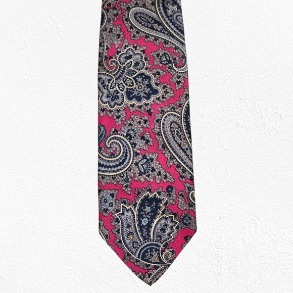 80s Vintage Red Damask Robert Talbott Hand Sewn USA Made Silk Neck Tie 3.5x64.5